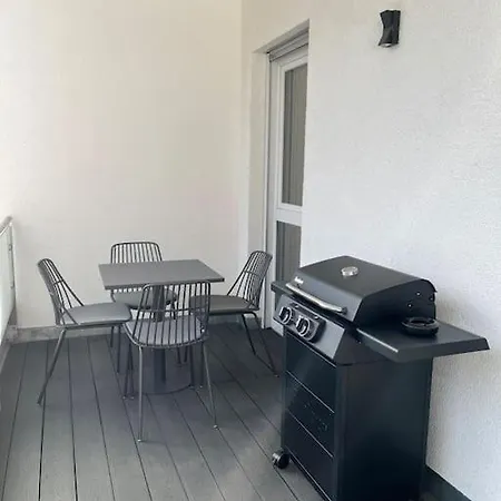 Opernhaus Apartment *